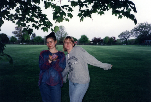 1998: Senior year at Wayland - me and Pie just outside the dorm near the American football field (me, in my Paris Sorbonne University sweatshirt that I wore all the time ♥).